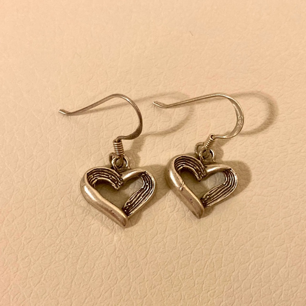 ✨ 2 for $20 ✨ Sterling silver heart earrings